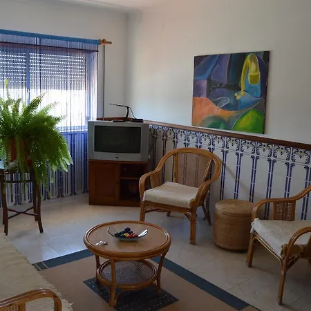 Πανσιόν Alojamentos Dos Mangues